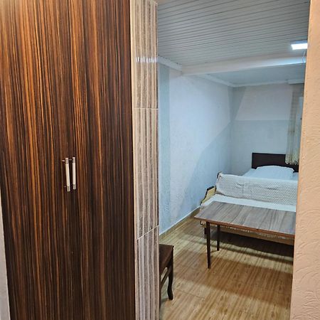Guest House 2 Floor 巴统 外观 照片