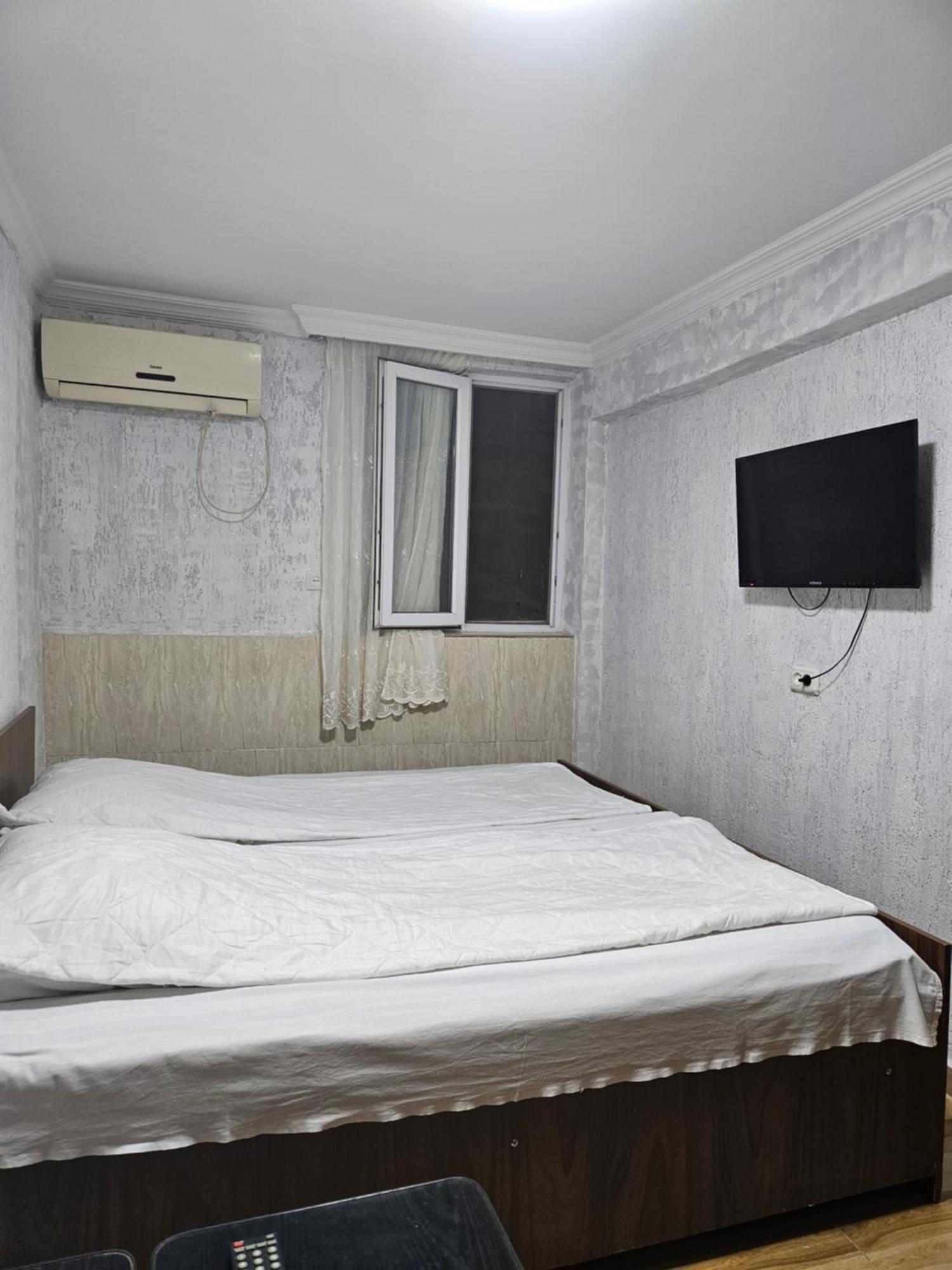 Guest House 2 Floor 巴统 外观 照片