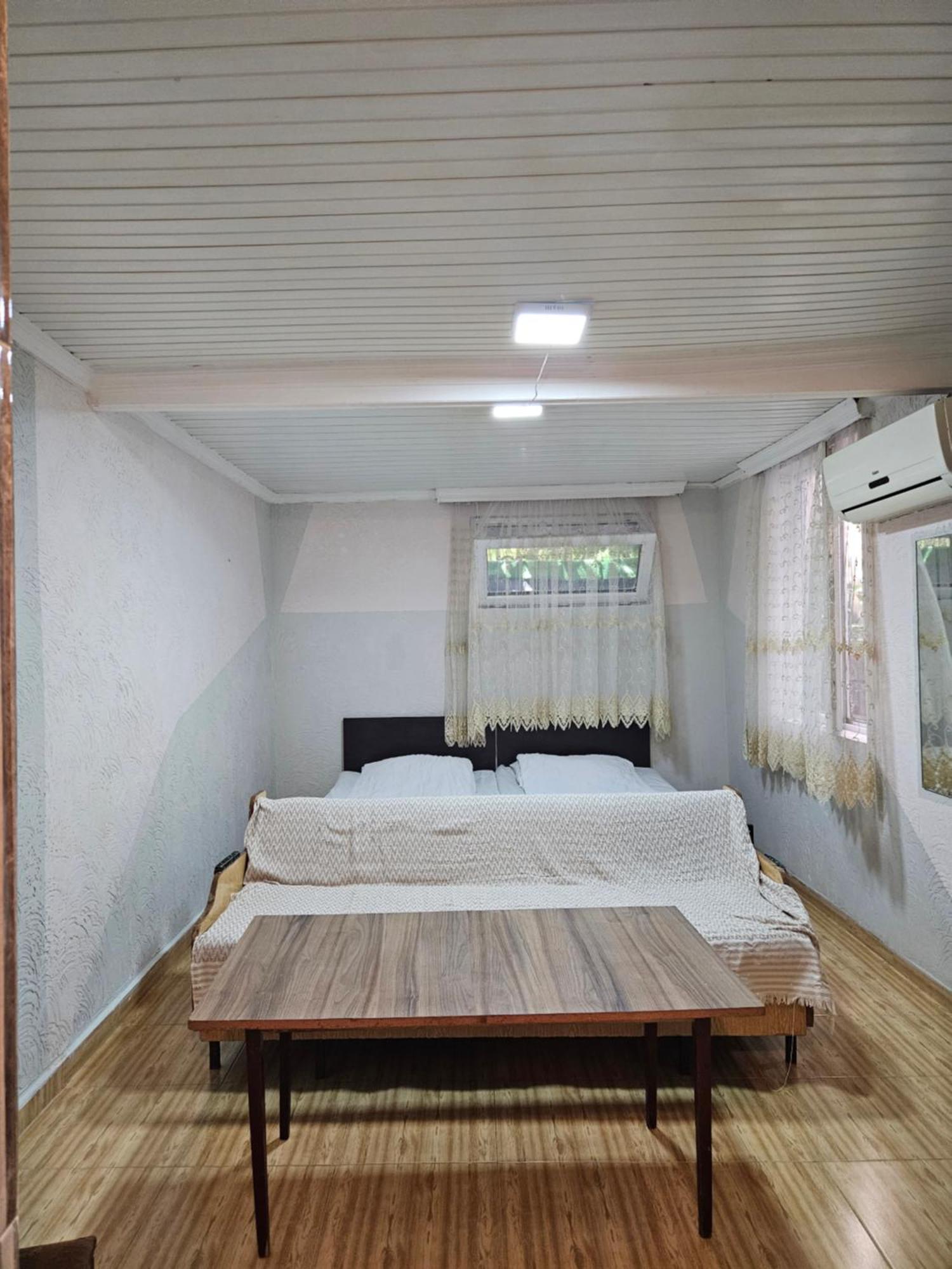 Guest House 2 Floor 巴统 外观 照片