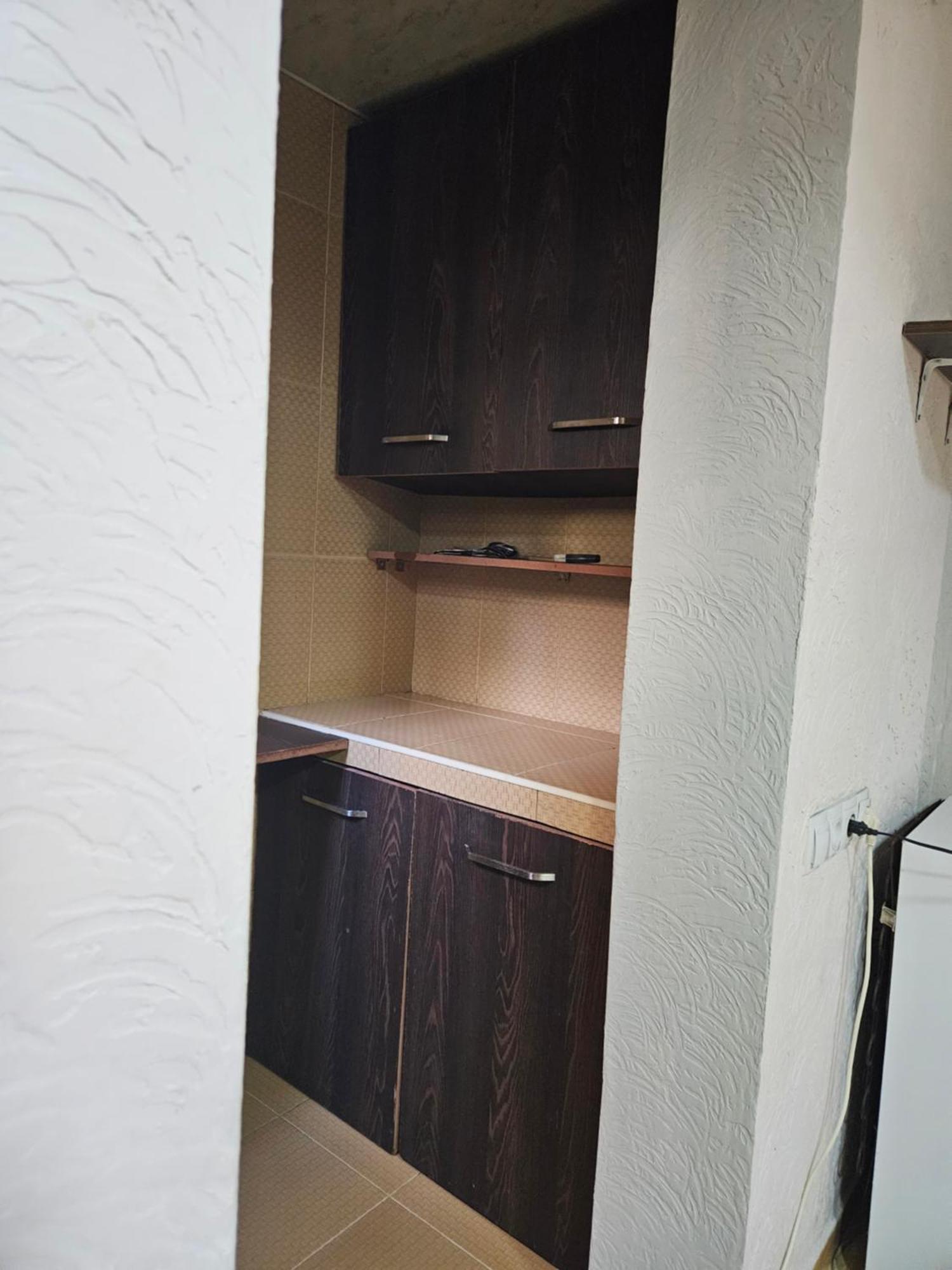 Guest House 2 Floor 巴统 外观 照片